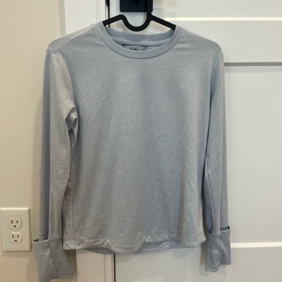 Athleta Other - Athleta Girl Light Gray Long Sleeve Top